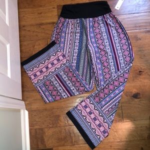 NWT, Women’s Apt 9, Palazzo (wide leg) pants, size XL.  Pink, blue, black.